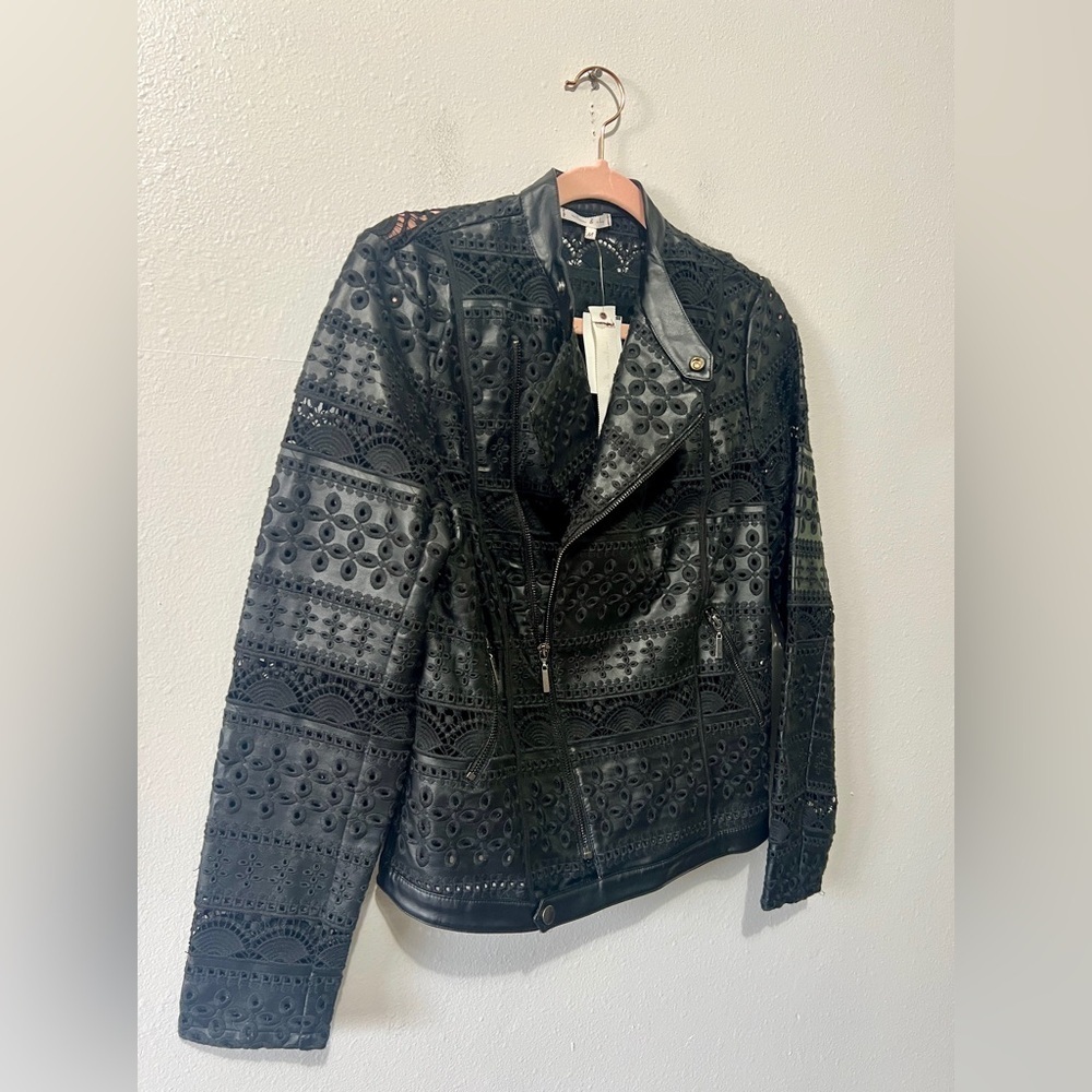 Willow & Clay NWT Eyelet Lace Vegan Leather Jacket - Medium - Picture 7 of 13